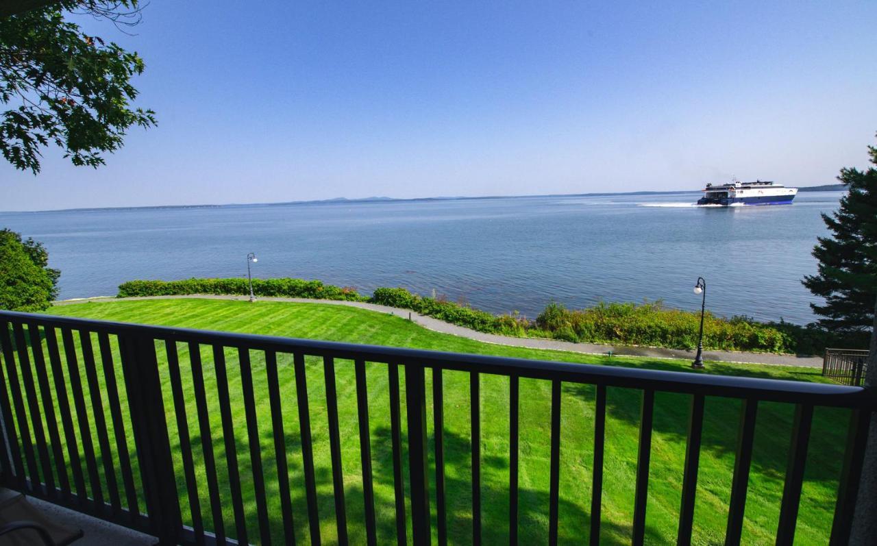 Premium King Room with Oceanfront View,1305368440:JPEG