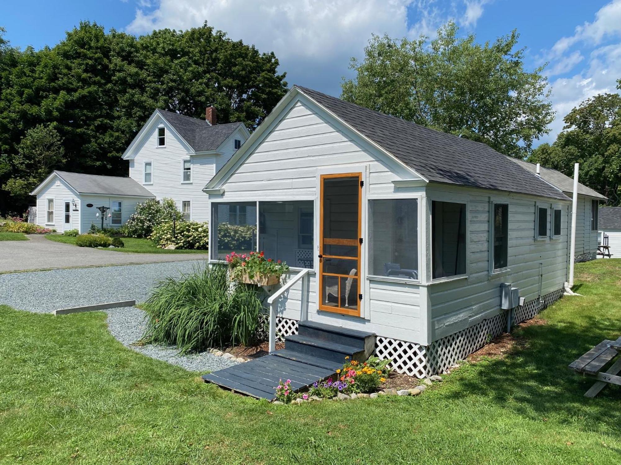 One-Bedroom Cottage
