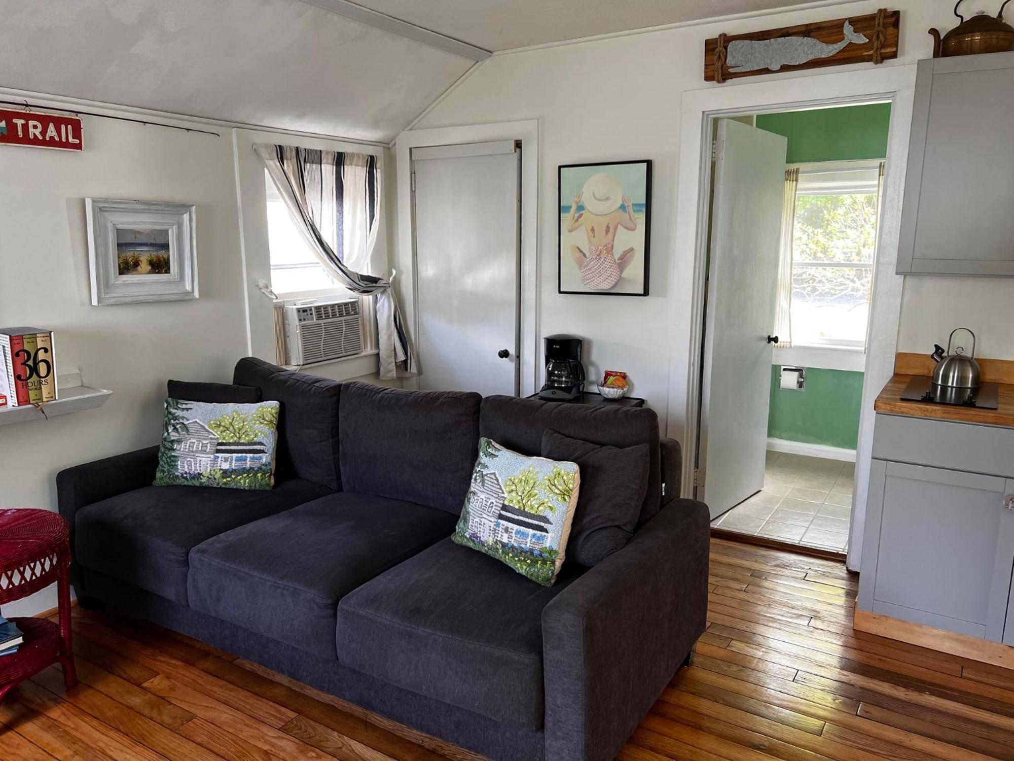 One-Bedroom Cottage