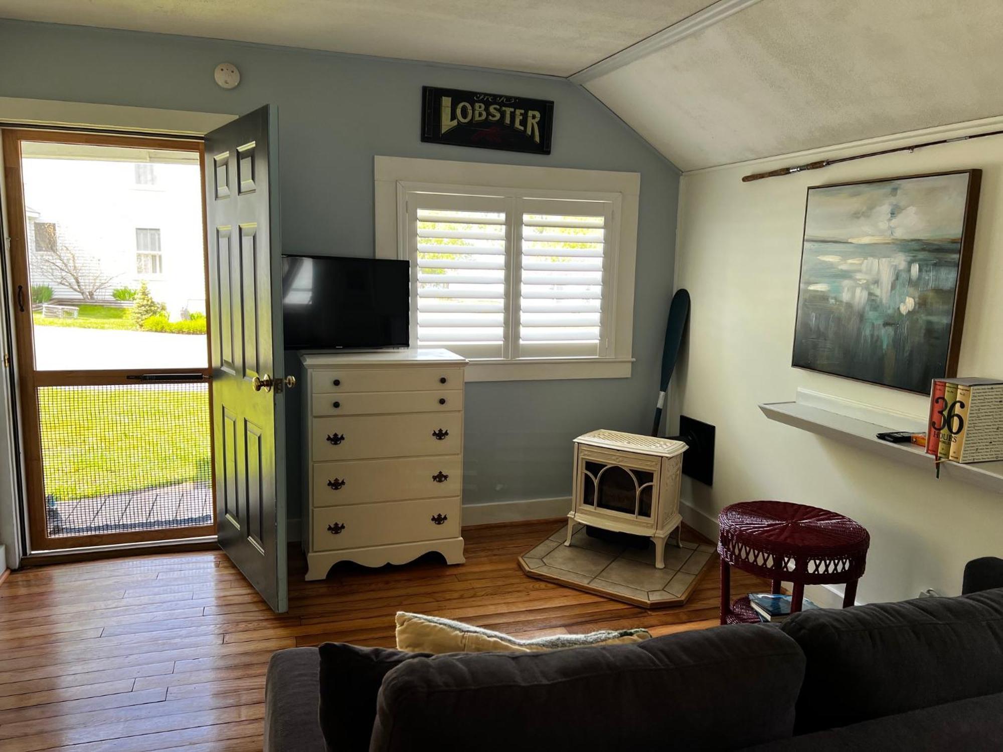 One-Bedroom Cottage