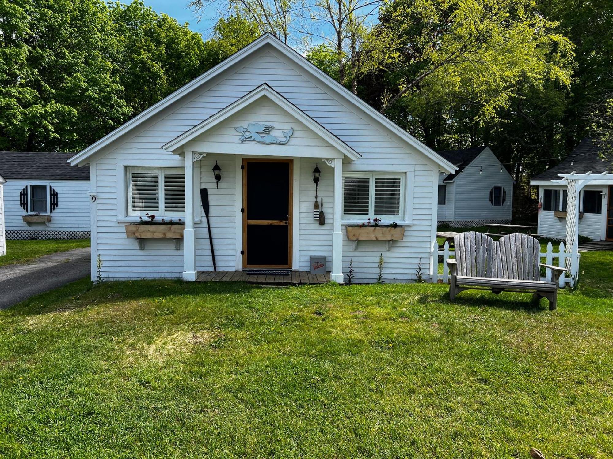 One-Bedroom Cottage