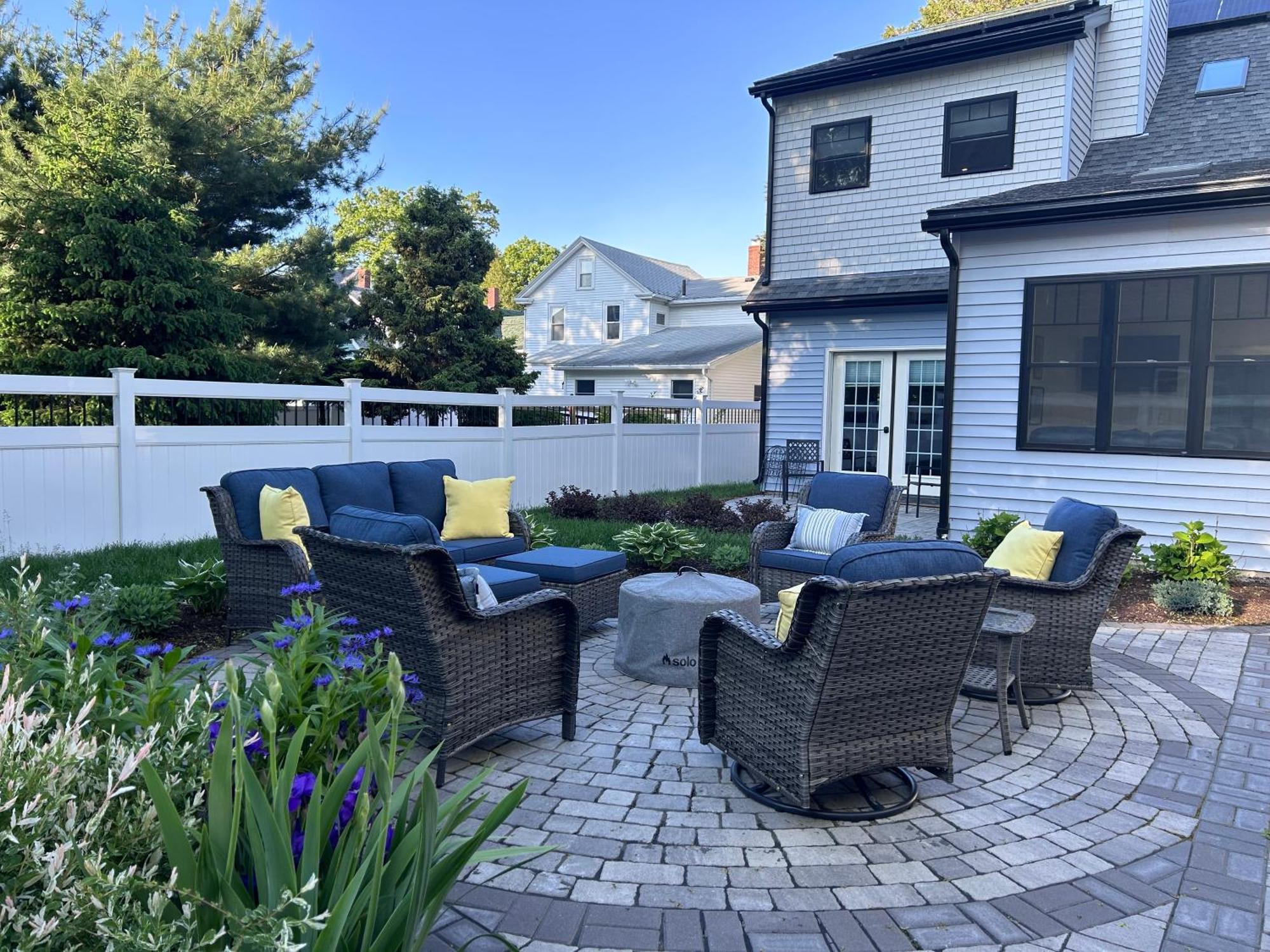 King Room Garden View